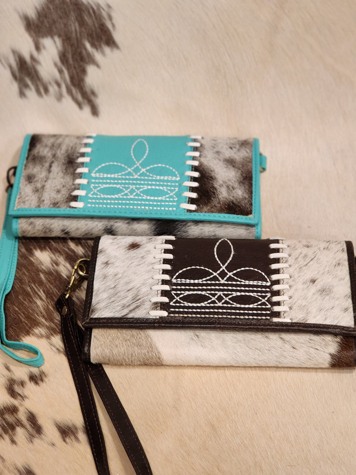 WOMEN'S WALLETS